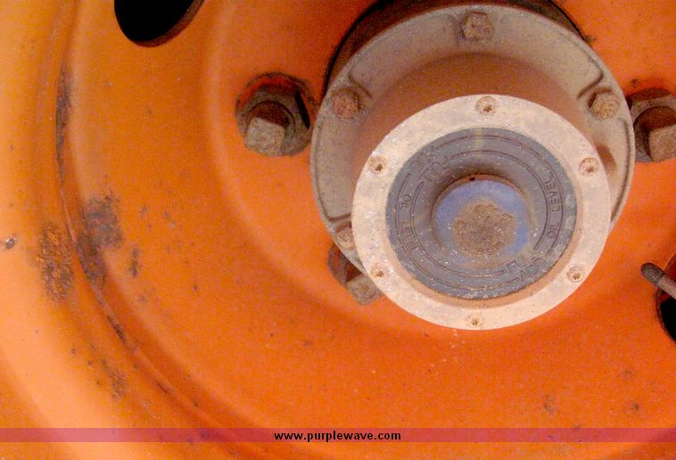 image for item 5271 1993 Landoll 15 ton trailer