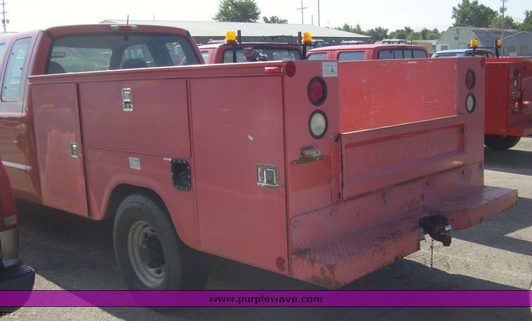 image for item 5332 1999 Ford F350 Super Duty