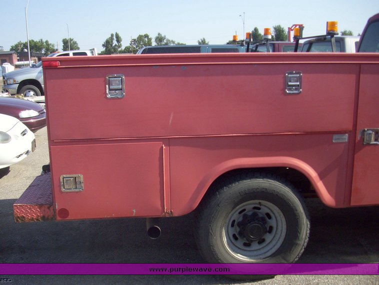 image for item 5332 1999 Ford F350 Super Duty