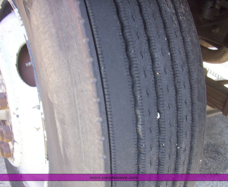 image for item 5349 1985 GMC Top Kick ME6500 C7D064 rollback truck