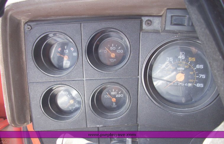 image for item 5349 1985 GMC Top Kick ME6500 C7D064 rollback truck