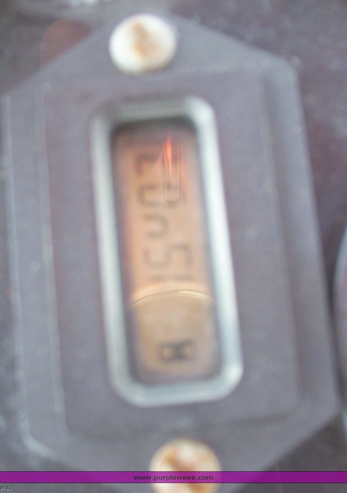 image for item 5351 1993 Ingersoll Rand PT-125R pneumatic roller