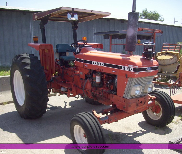 image for item 5352 1989 Ford 6610 tractor