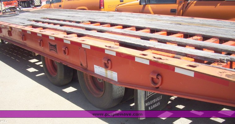 image for item 5355 1996 Landoll 15 ton trailer