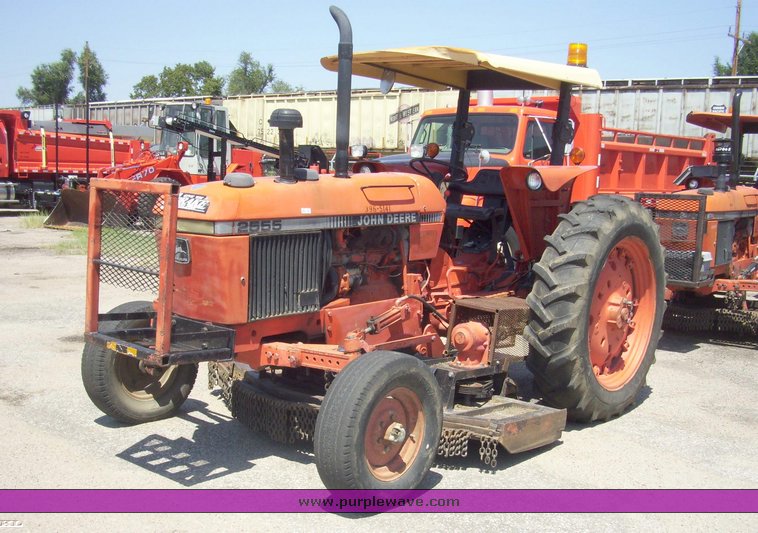 image for item 5367 1991 John Deere 2555 tractor