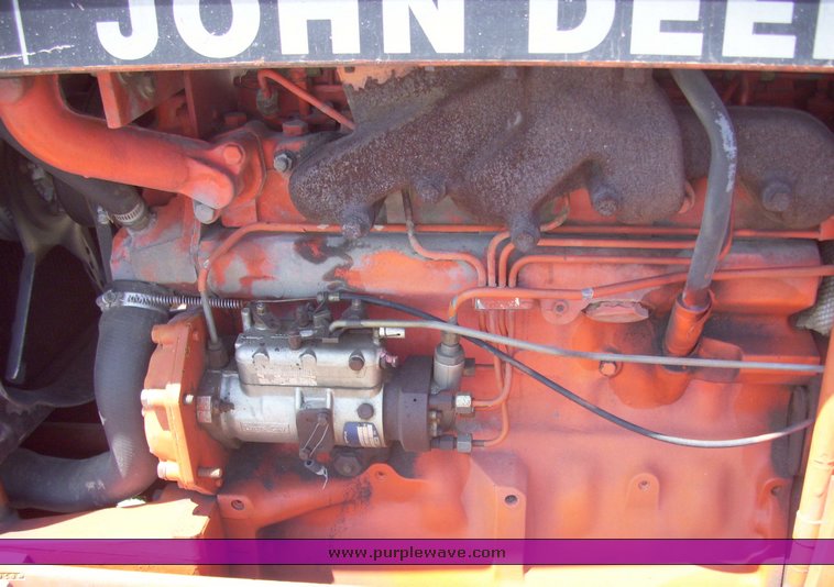 image for item 5367 1991 John Deere 2555 tractor