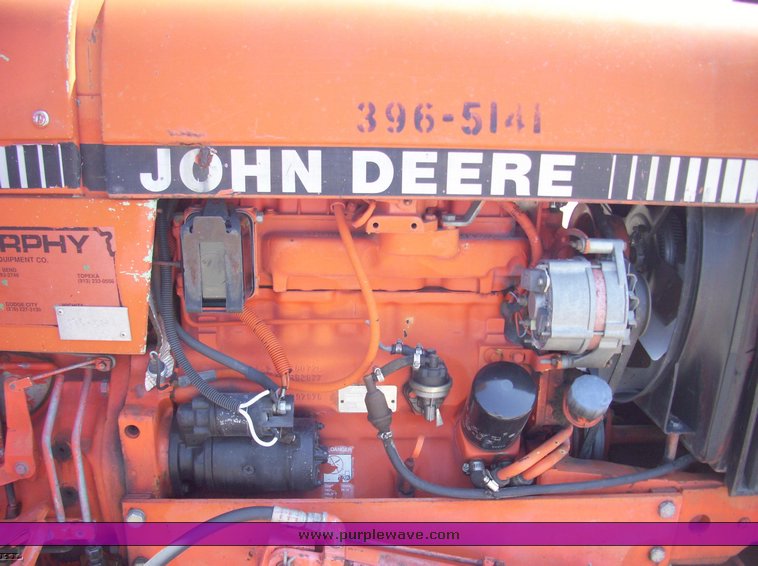 image for item 5367 1991 John Deere 2555 tractor