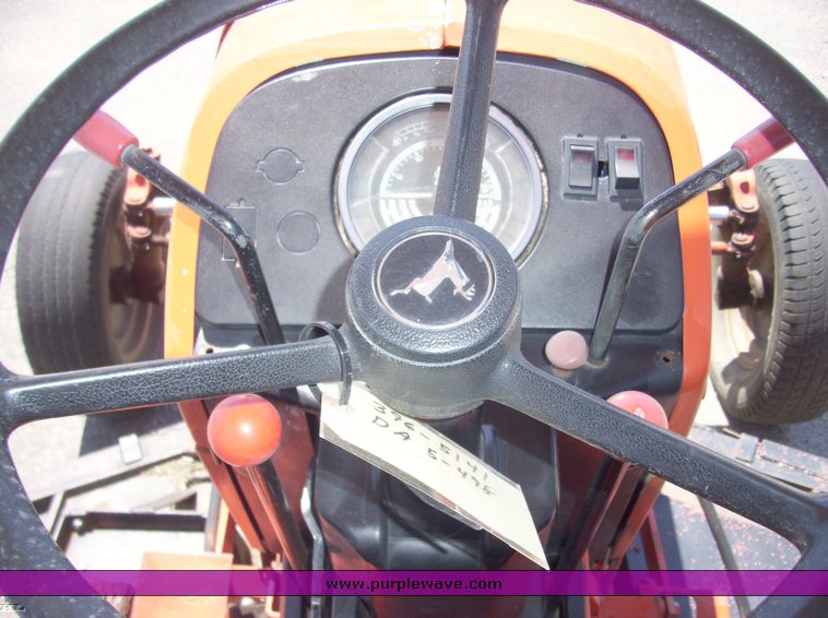 image for item 5367 1991 John Deere 2555 tractor