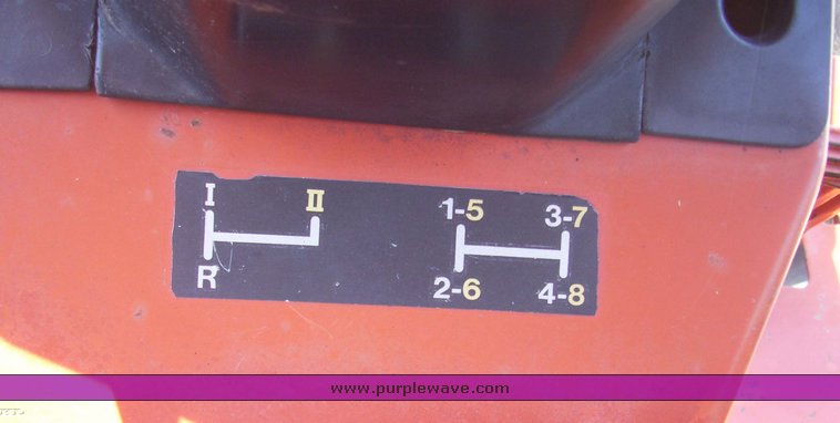 image for item 5367 1991 John Deere 2555 tractor