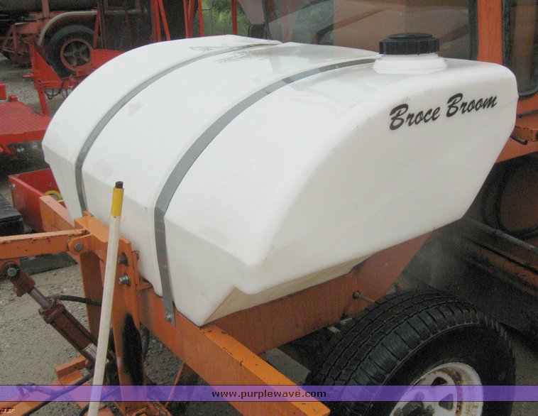 image for item 6860 1998 Broce RC-350 self propelled broom