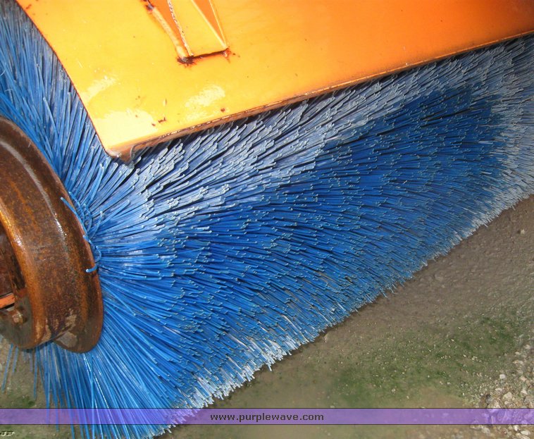 image for item 6860 1998 Broce RC-350 self propelled broom