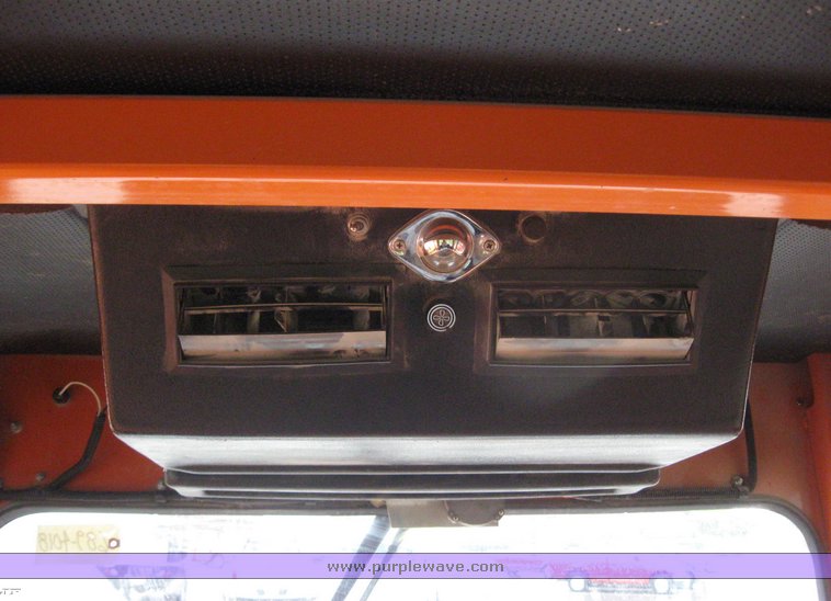 image for item 6860 1998 Broce RC-350 self propelled broom