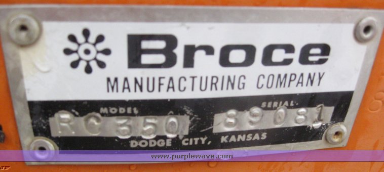 image for item 6860 1998 Broce RC-350 self propelled broom