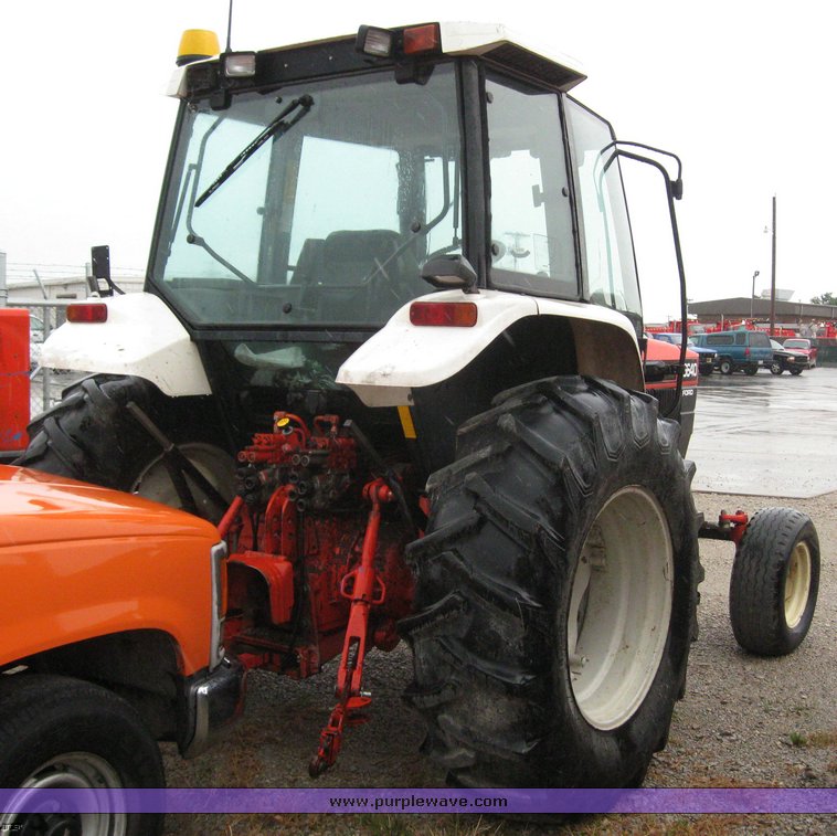 image for item 6867 1997 New Holland 6640SL tractor