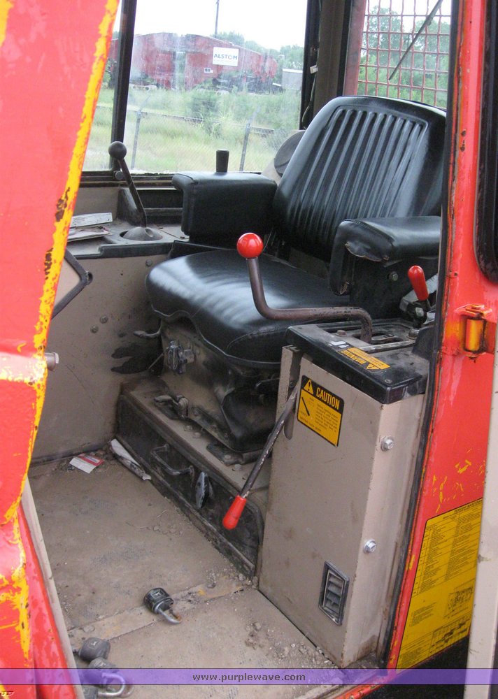 image for item 6869 1990 John Deere 850B dozer