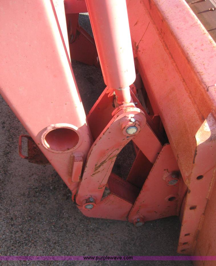 image for item 8405 1996 New Holland 7740SL wheel tractor