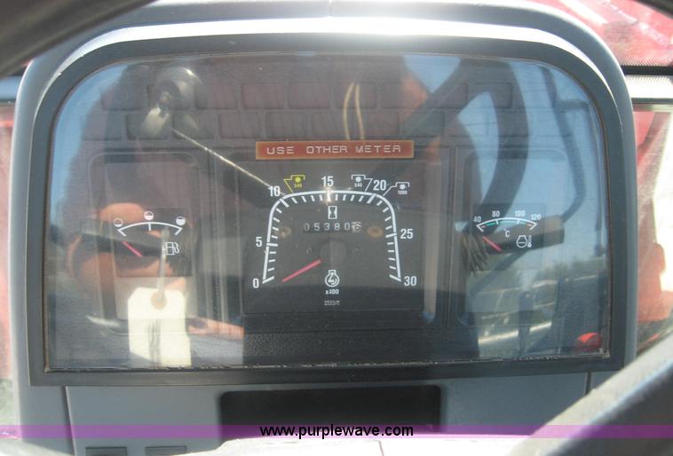 image for item 8405 1996 New Holland 7740SL wheel tractor