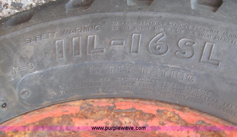 image for item 8407 1990 Case 580K wheel tractor