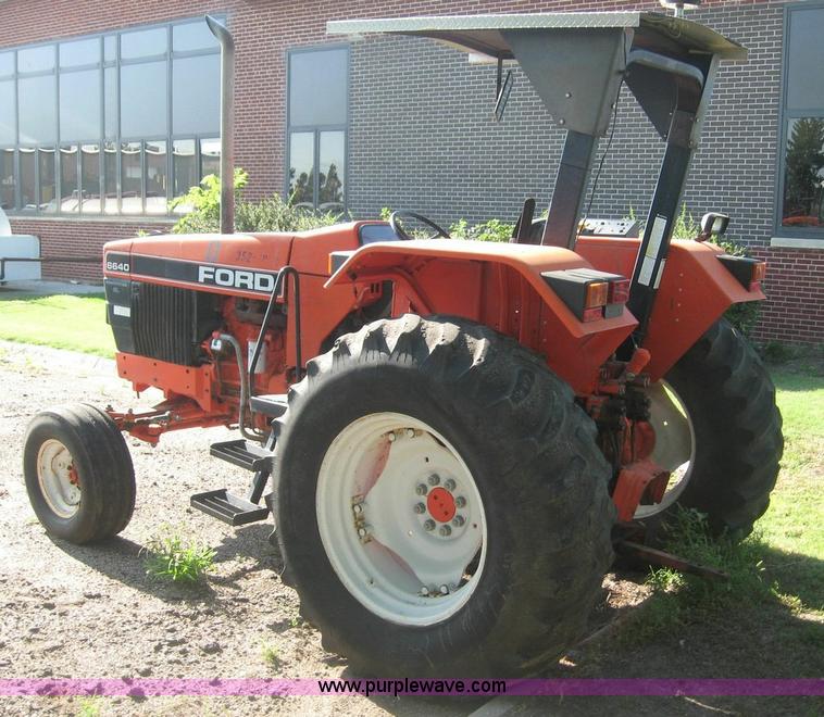 image for item 8427 1994 New Holland 6640SL tractor