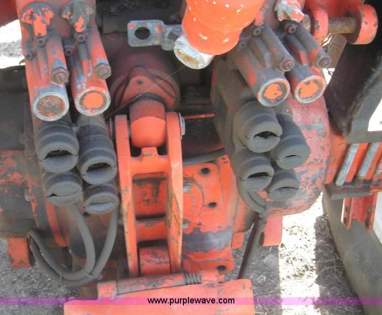 image for item 8427 1994 New Holland 6640SL tractor