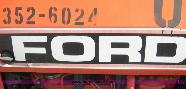 image for item 8427 1994 New Holland 6640SL tractor