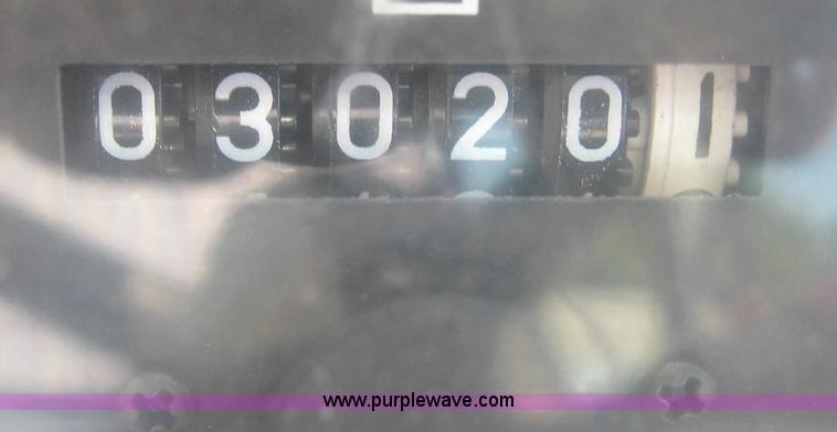 image for item 8427 1994 New Holland 6640SL tractor