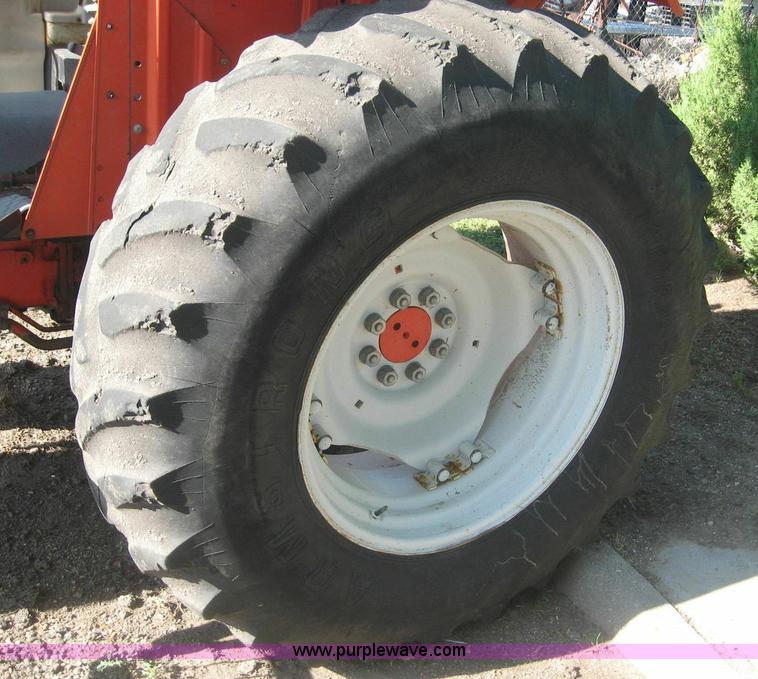 image for item 8427 1994 New Holland 6640SL tractor