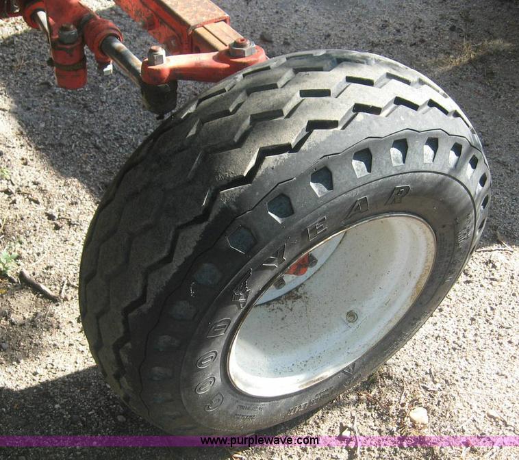 image for item 8429 1996 New Holland 6640SL tractor