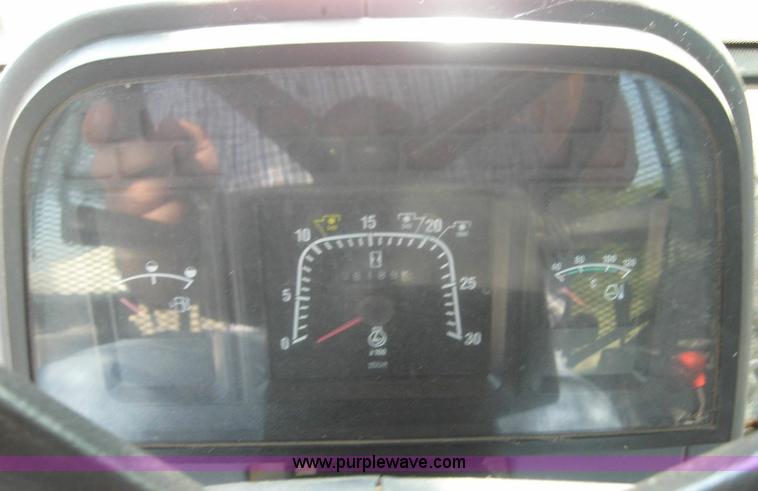 image for item 8429 1996 New Holland 6640SL tractor