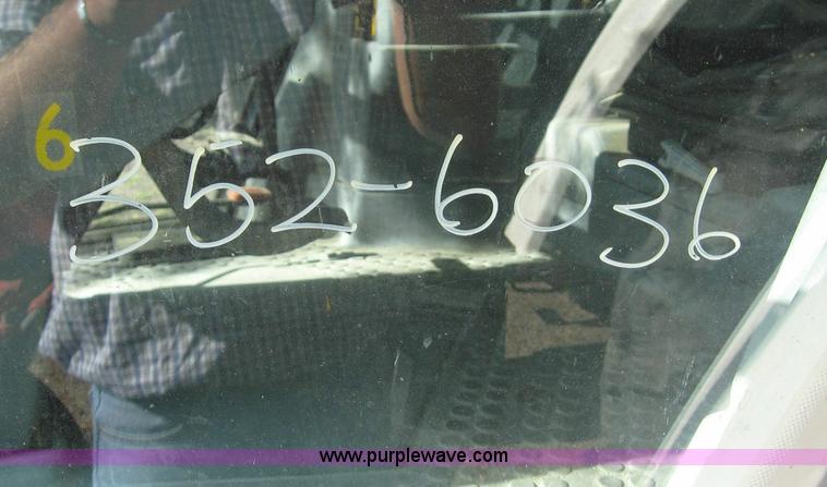 image for item 8429 1996 New Holland 6640SL tractor