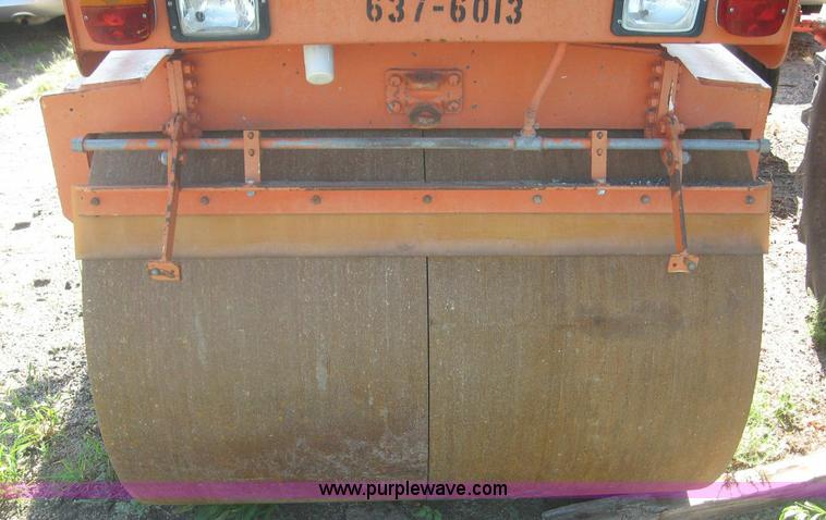 image for item 8431 1993 Hamm DV6K combination roller