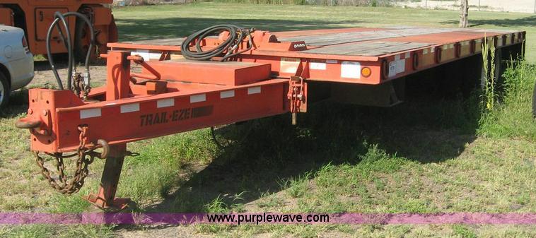 image for item 8432 2001 Felling tandem axle trailer