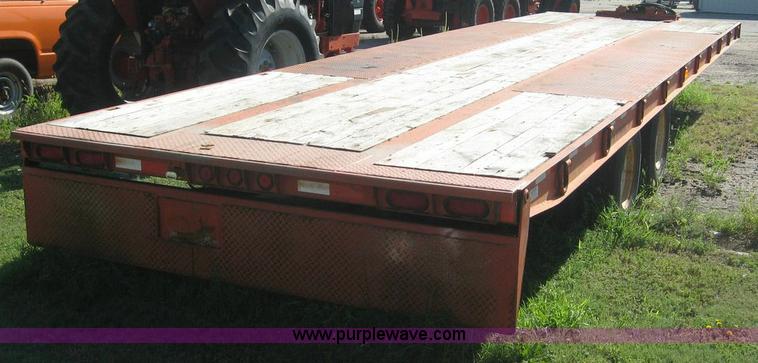 image for item 8432 2001 Felling tandem axle trailer