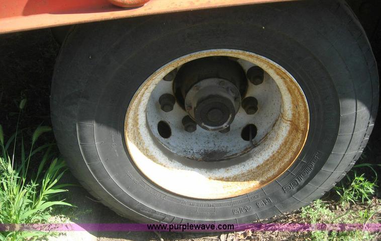 image for item 8432 2001 Felling tandem axle trailer