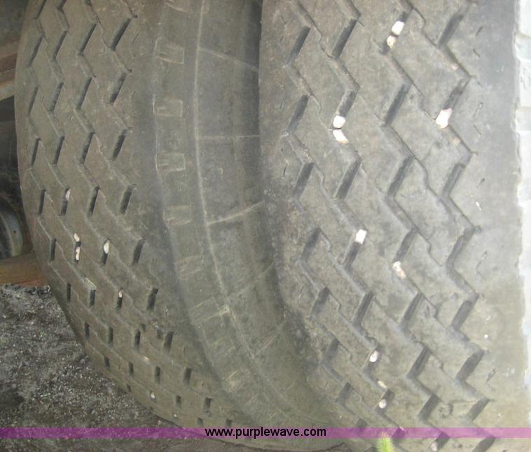 image for item 8432 2001 Felling tandem axle trailer