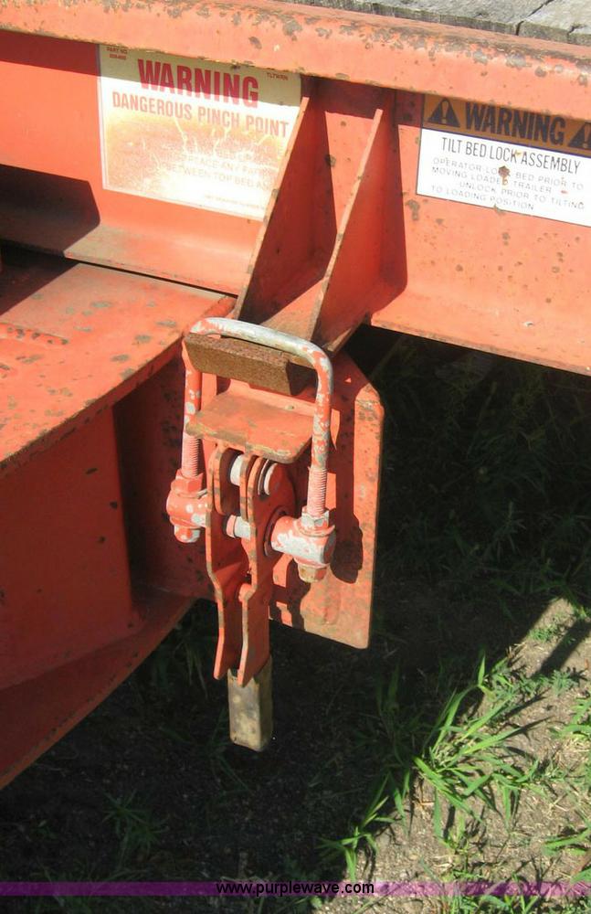 image for item 8432 2001 Felling tandem axle trailer