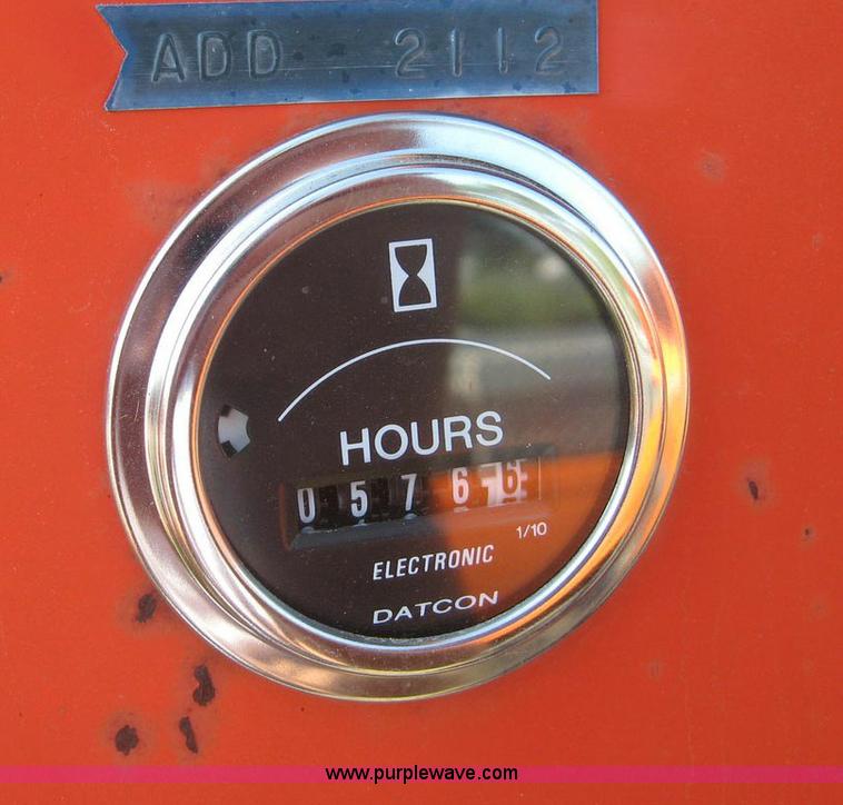 image for item 8433 1994 New Holland 6640SL tractor