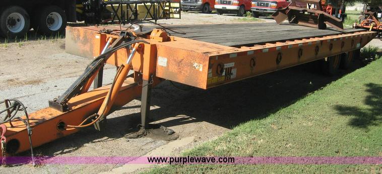 image for item 8442 1994 Landoll tandem axle trailer