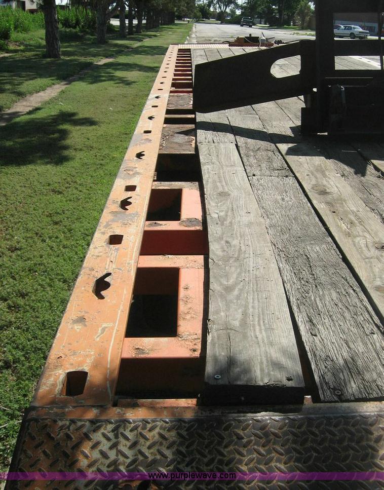 image for item 8442 1994 Landoll tandem axle trailer