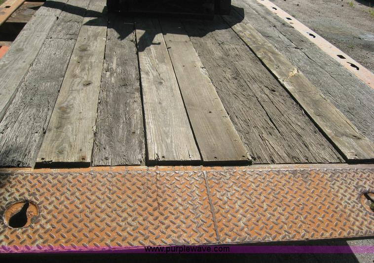 image for item 8442 1994 Landoll tandem axle trailer