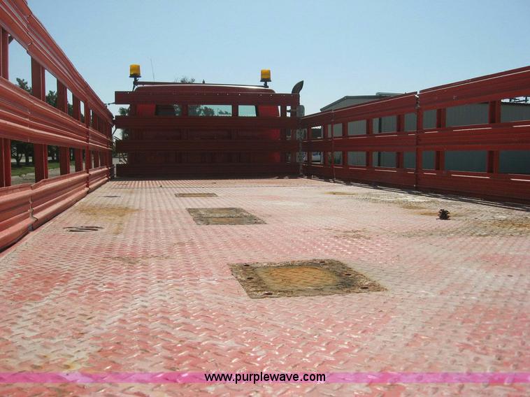 image for item 8443 1995 International 4000 Series 4900 truck