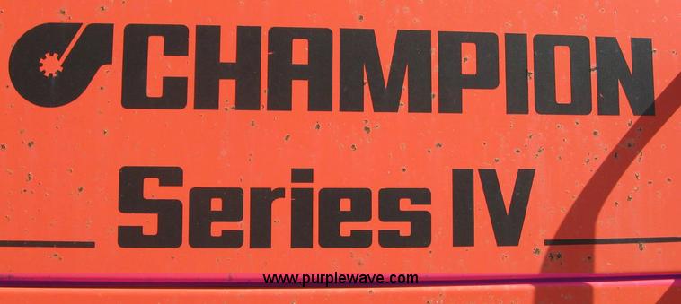 image for item 8444 1996 Champion 710A motor grader