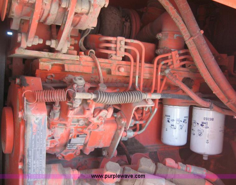 image for item 8445 1995 Champion 710A motor grader