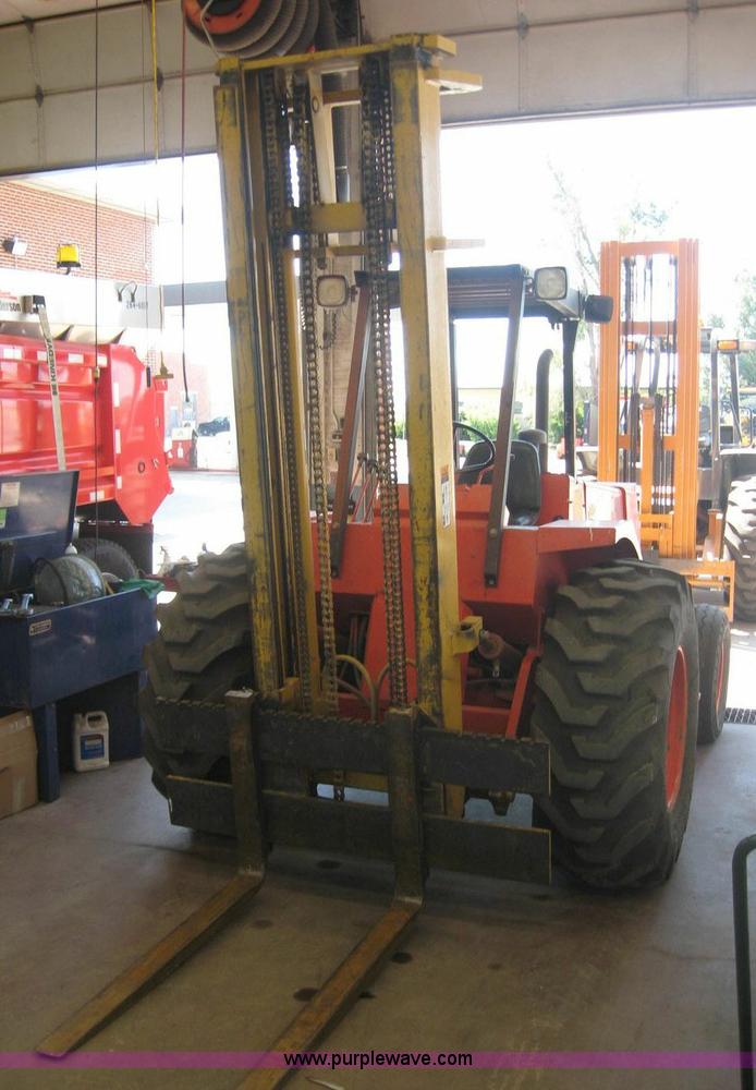 image for item 8463 1992 John Deere all terrain forklift