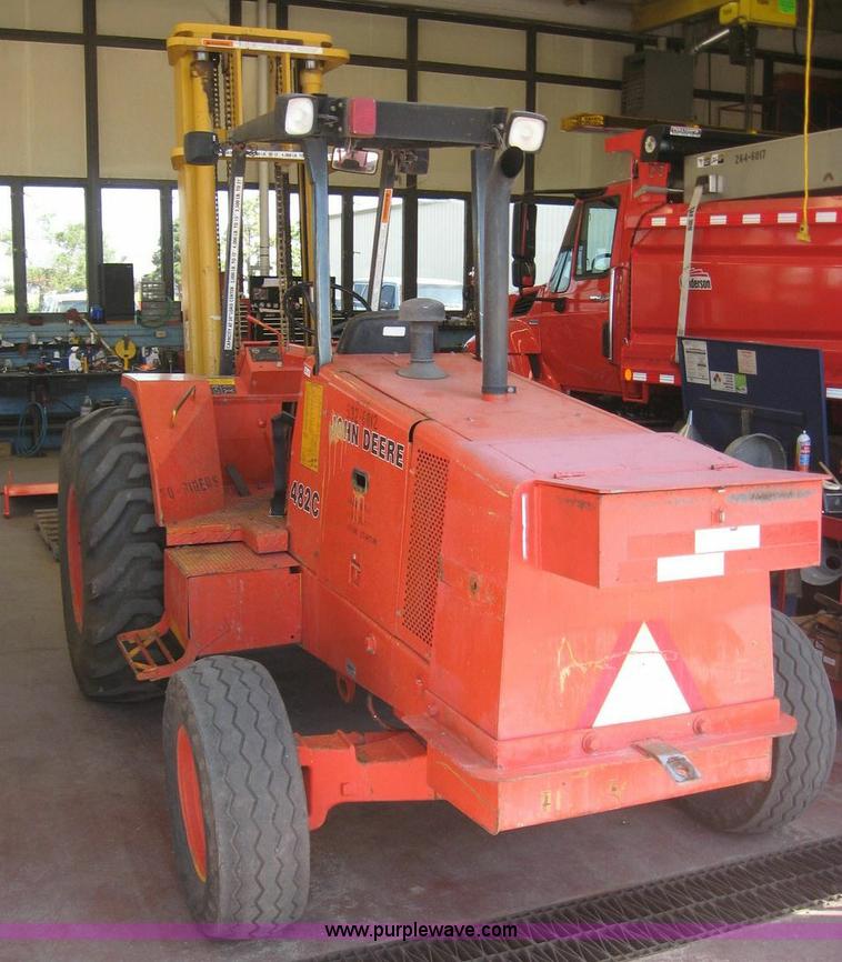 image for item 8463 1992 John Deere all terrain forklift