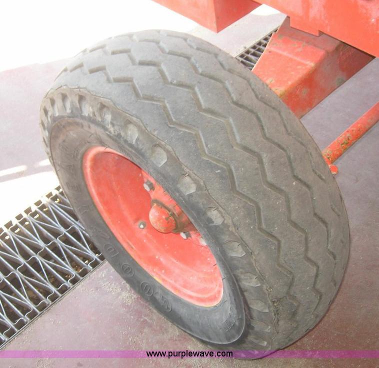 image for item 8463 1992 John Deere all terrain forklift