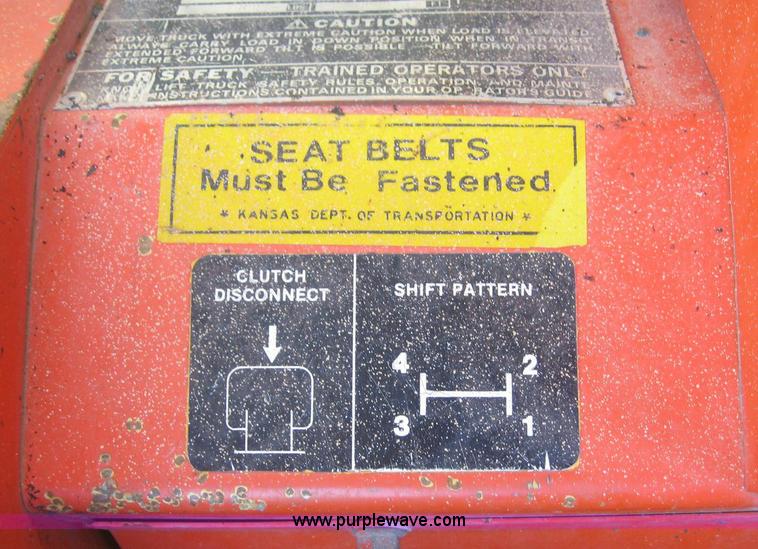 image for item 8463 1992 John Deere all terrain forklift