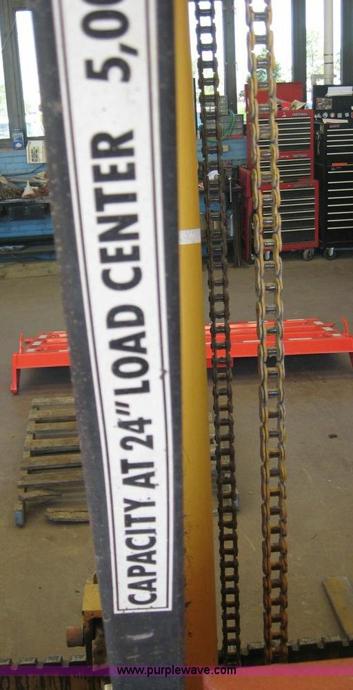 image for item 8463 1992 John Deere all terrain forklift