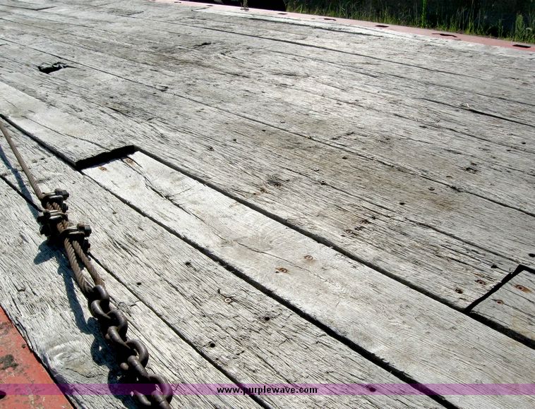 image for item 8481 1988 Landoll model 345-31 20-ton trailer with winch