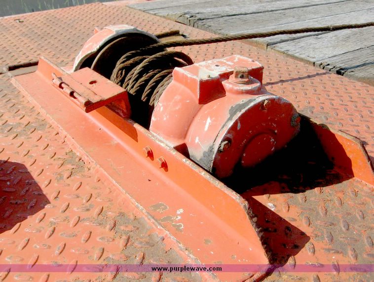 image for item 8481 1988 Landoll model 345-31 20-ton trailer with winch